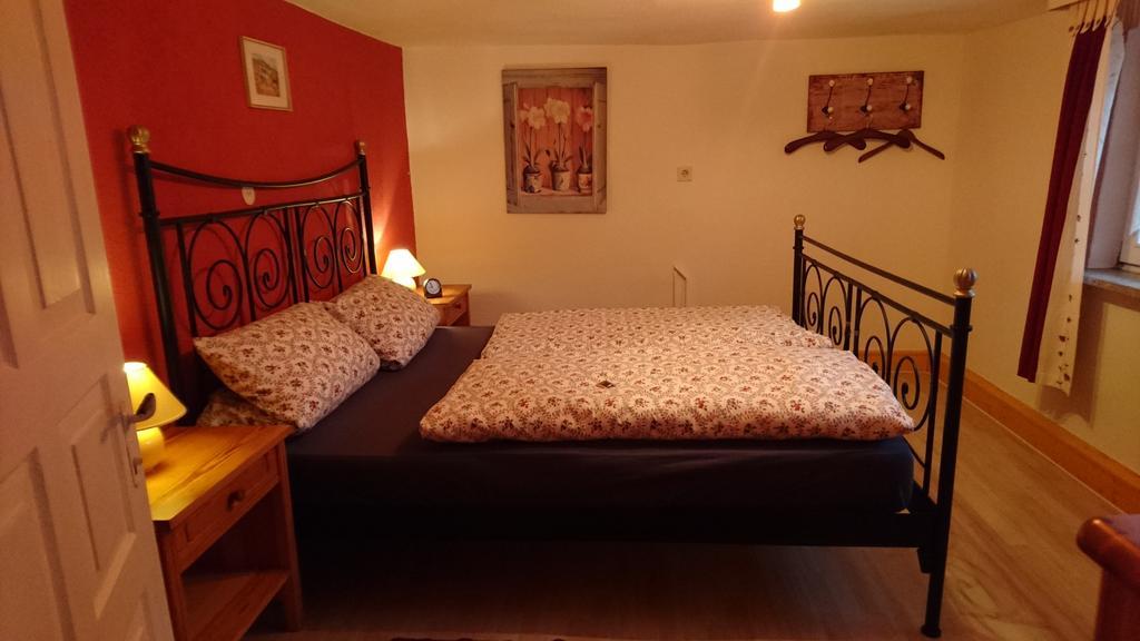 Ferienhaus Vom Bahratal Hausen  Εξωτερικό φωτογραφία